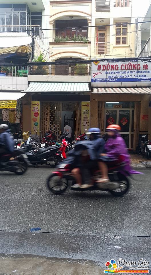 thi cong quang cao